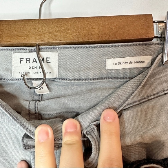 Frame Le Skinny de Jeanne Gray Distressed Hem Maralago Wash Mid Rise Size 27 - Picture 7 of 13